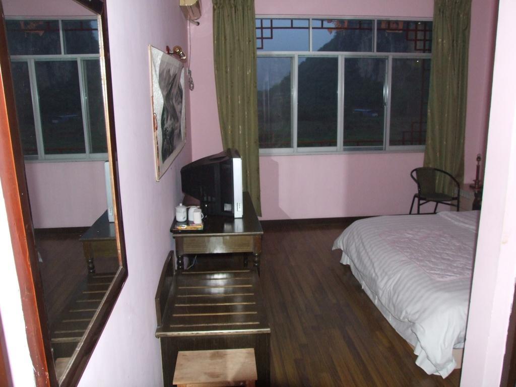 Yangshuo Moon Resort Hotel מראה חיצוני תמונה