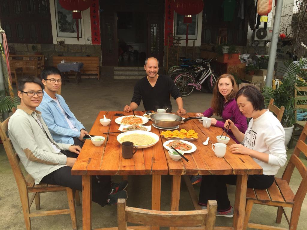 Yangshuo Moon Resort Hotel מראה חיצוני תמונה