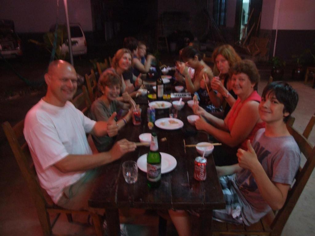 Yangshuo Moon Resort Hotel מראה חיצוני תמונה