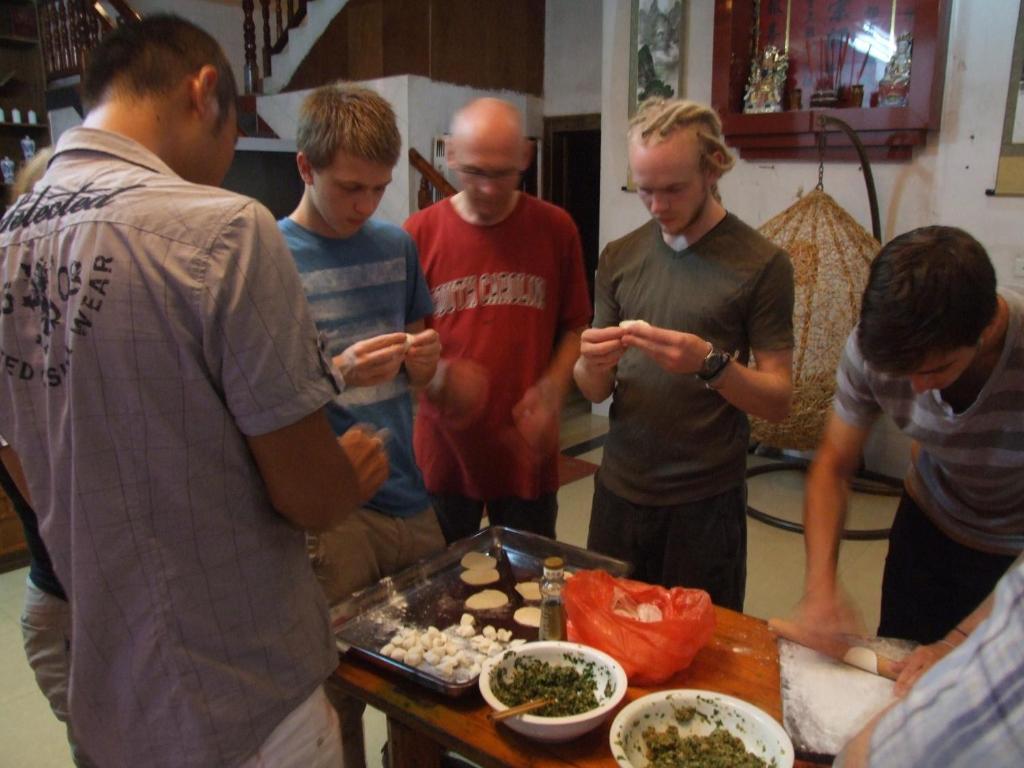 Yangshuo Moon Resort Hotel מראה חיצוני תמונה