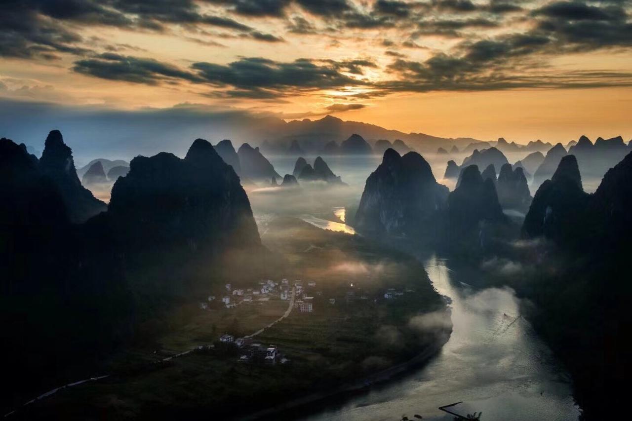 Yangshuo Moon Resort Hotel מראה חיצוני תמונה