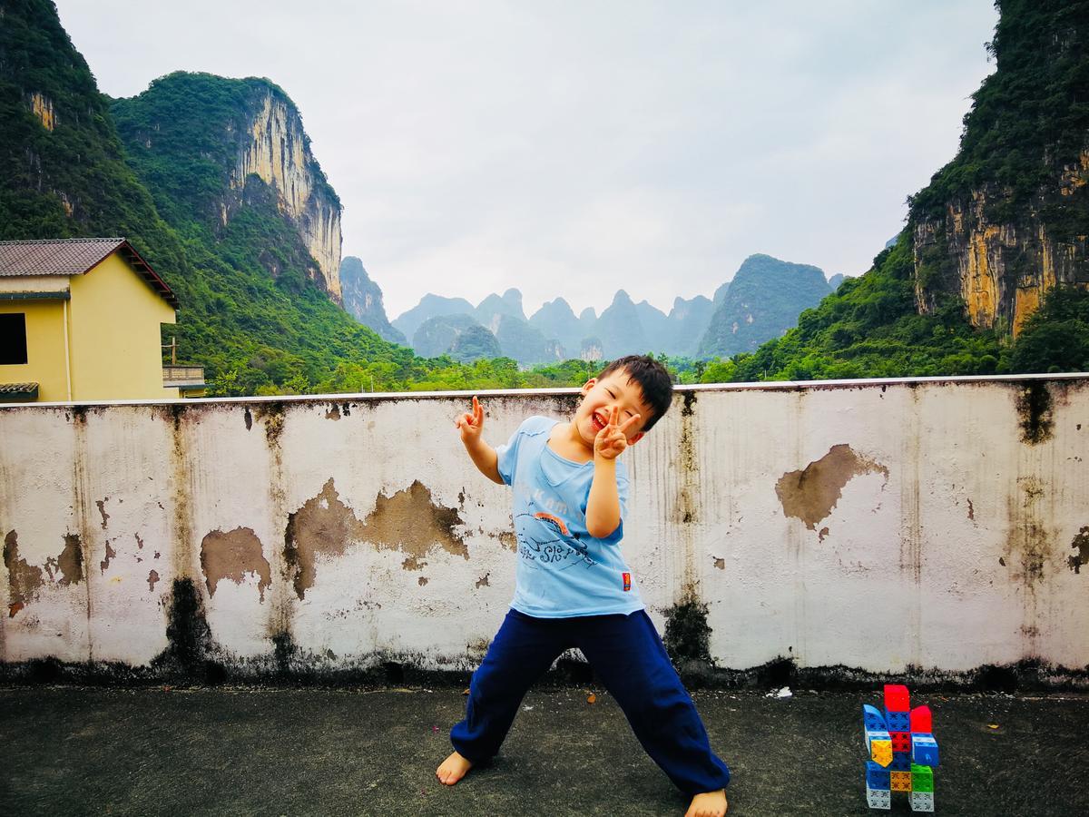 Yangshuo Moon Resort Hotel מראה חיצוני תמונה