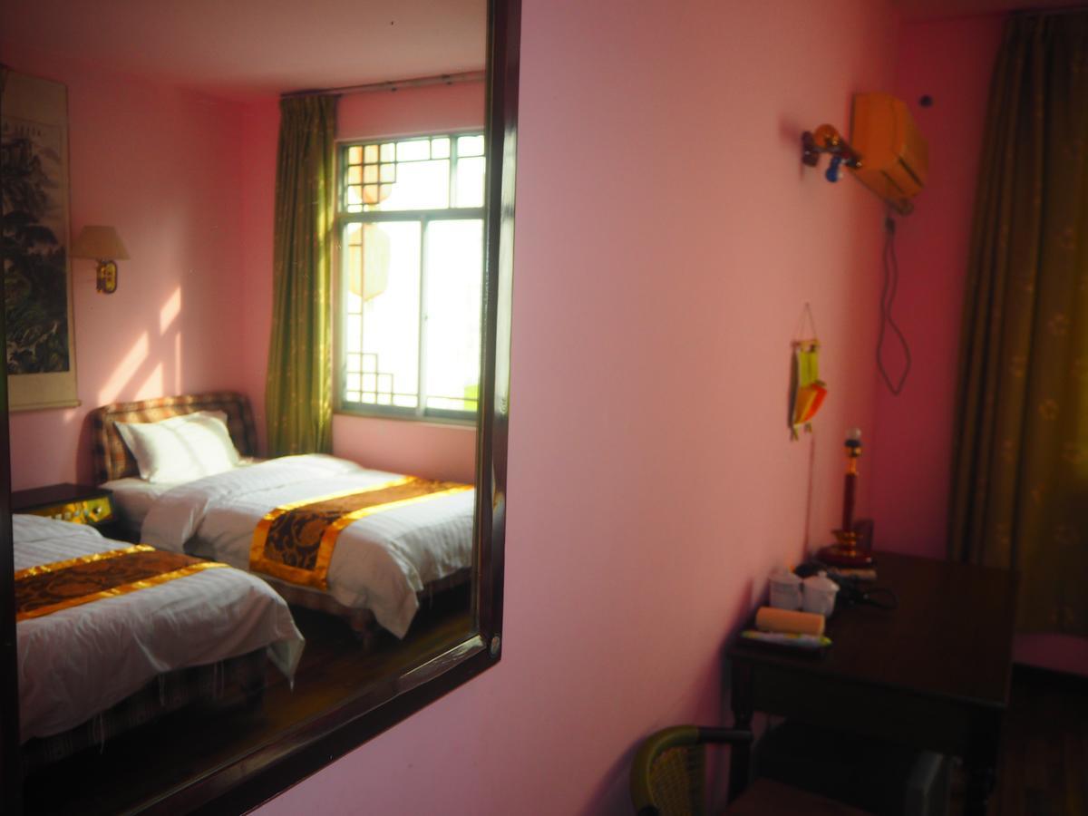 Yangshuo Moon Resort Hotel מראה חיצוני תמונה