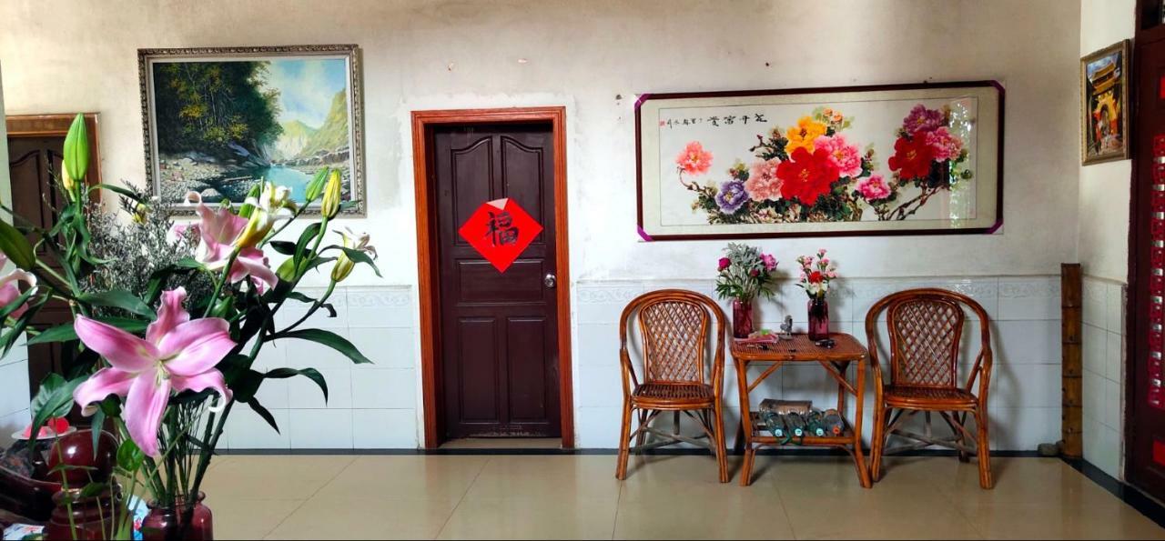 Yangshuo Moon Resort Hotel מראה חיצוני תמונה