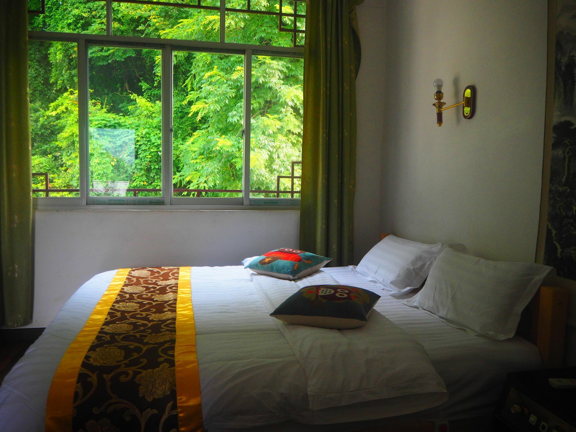 Yangshuo Moon Resort Hotel מראה חיצוני תמונה